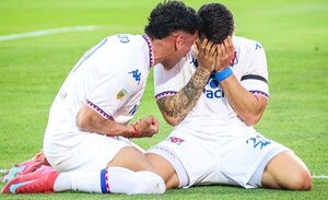 Versus / Ignacio, hijo del fallecido Miguel Russo, homenajea a su padre con un gol