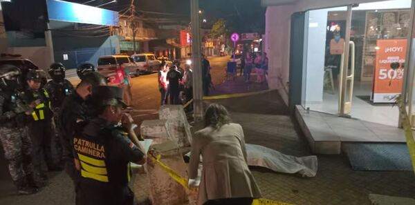 Mujer de 24 años muere tras ser atropellada por una camioneta en San Lorenzo