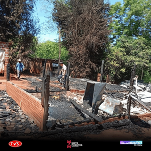 VIVIENDA QUEDA REDUCIDA A CENIZAS TRAS INCENDIO EN COLONIA PASTOREO - «TVS DIGITAL»
