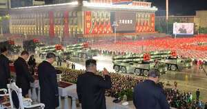 La Nación / Corea del Norte exhibe su misil “más poderoso” en desfile militar