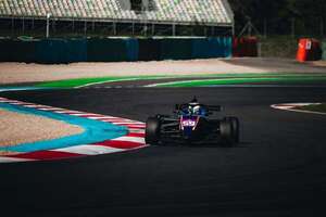 Ultimate Cup Series-Francia: Valente partirá 4° y 5° en Magny-Cours - ABC Motor - ABC Color