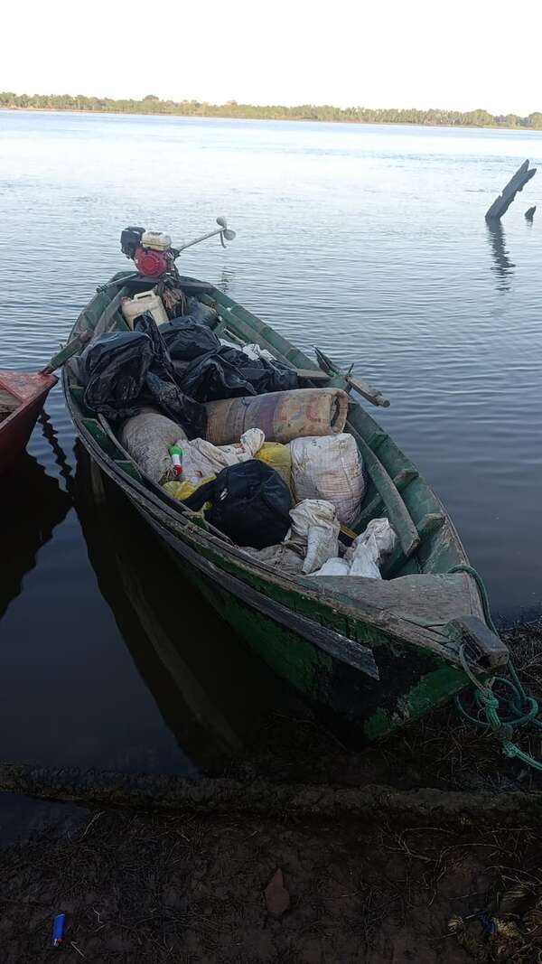 Concepción: detienen a un hombre con 214 kilos de carne vacuna en una canoa - Policiales - ABC Color