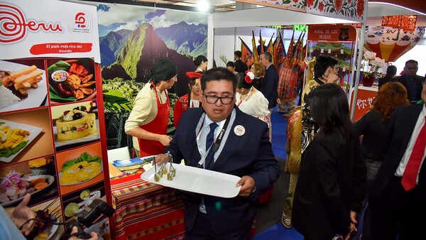 Perú y Salta cautivan sentidos y corazones en la Fitpar 2025