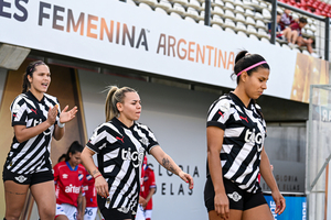 Por el paso a semifinales