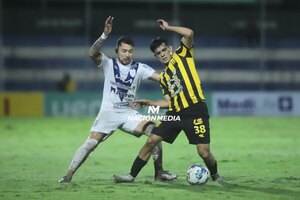 Versus / Guaraní intentará escaparse de Cerro Porteño en la pelea por el título