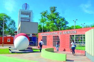 Ajustes presupuestarios buscan impulsar la innovación en la UNA