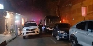 Violenta discusión dentro de un edificio deja cinco muertos en CDE - trece