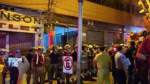 Pelea, fuego y múltiple homicidio: ¿Qué pasó en el piso 15 de un edificio en Ciudad del Este?
