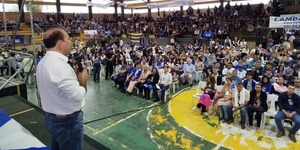 Convención liberal: Mujeres evitan eliminar la paridad en cargos electivos - ADN Digital