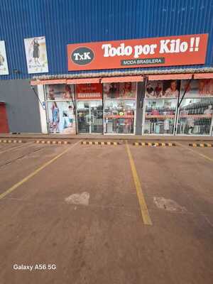Robo en pleno día dentro del predio del supermercado Stock de CDE - ADN Digital