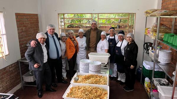 Senadores supervisaron in situ entrega del almuerzo escolar en Ypacaraí