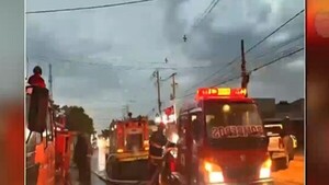 Coronel Oviedo: Incendio de gran magnitud destruye local de repuestos