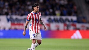 Gustavo Gómez dice que Paraguay busca crecer con los amistosos para "seguir haciendo historia"