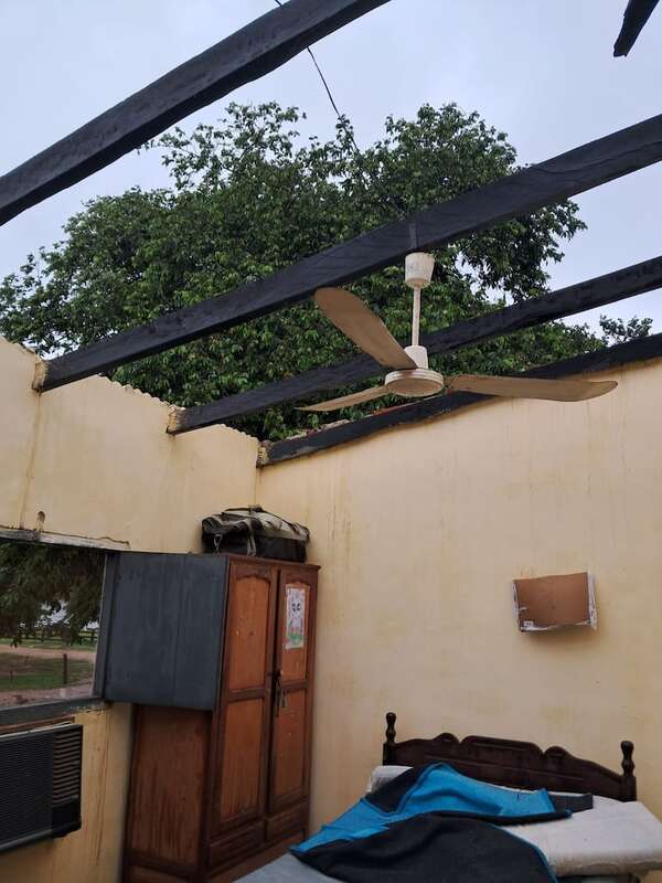 Tormenta golpea el sur de Ñeembucú: sin víctimas pero con daños materiales - Nacionales - ABC Color