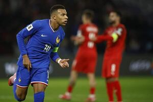 Haaland y Mbappé progresan a ritmo de récord - Fútbol Internacional - ABC Color