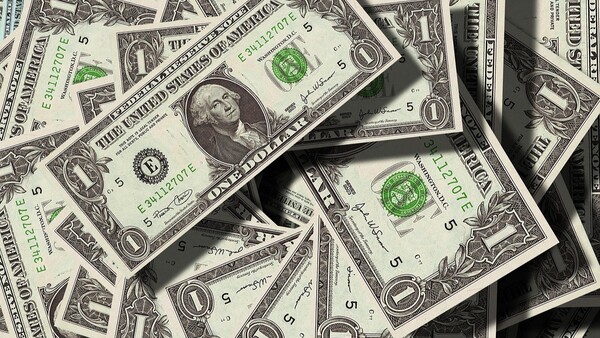 Mercado de cambio y divisas cerró con un superávit histórico (luego de 7 años de adversidad)