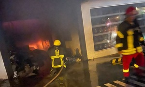 Continúan esta mañana los trabajos de enfriamiento en el depósito incendiado de San Isidro - OviedoPress