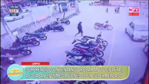 Tres delincuentes fueron detenidos tras ser sorprendidos intentando robar una motocicleta