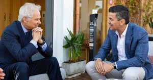 Peña se reunió con el CEO de Webuild, la empresa a cargo de las obras de Aña Cuá