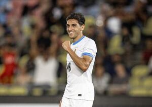 Uruguay cierra la gira asiática con otro triunfo poco convincente - Fútbol Internacional - ABC Color