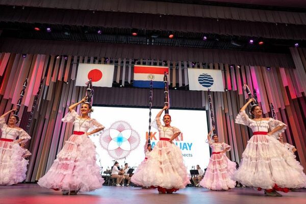 Con más de 4 millones de visitantes, la cultura guaraní emocionó al mundo en la Feria Osaka