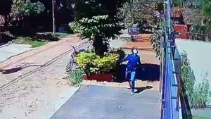 Video: Lanzan bomba molotov contra la casa de un periodista y dejan un proyectil con un mensaje