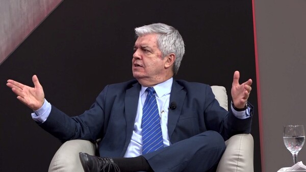 Ministro reconoce probabilidad de que el crimen organizado financie a políticos