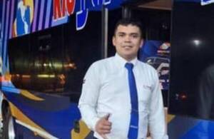¡Tragedia! Guarda fue aplastado por su colectivo cuando revisaba un ruido detrás de la rueda