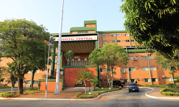 Grave error en el Hospital Militar: operaron la mano equivocada a una bebé de un año - OviedoPress