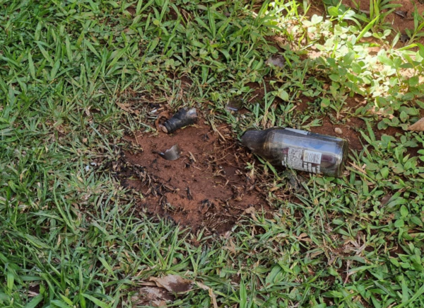 Atacan con bomba molotov vivienda de periodista en Lambaré - trece