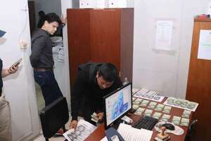 Popular / Fiscal y su asistente, detenidos por millonario pedido de coima para “ayudar” a procesado