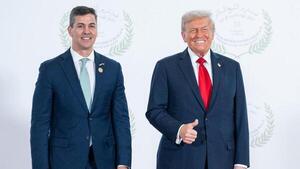 Peña estuvo al lado de Trump en Egipto y cartistas dicen que ya es aliado del “nuevo orden mundial”