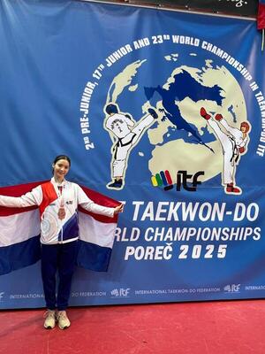 Destacada gestión de taekwondistas con triplete de medallas de bronce en el Mundial - La Tribuna