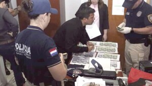 Caen fiscal y su asistente por cobrar coima de G. 7 millones