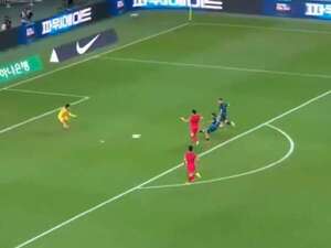 Video: El insólito mano a mano que falló Ronaldo Martínez - Selección Paraguaya - ABC Color