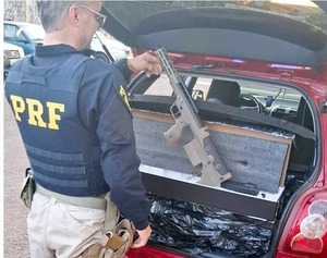 Incautan armas de «Airsoft» y casi una tonelada de marihuana en operativos en el Estado de Paraná