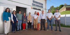 GOBIERNO DE ITAPÚA ENTREGA EQUIPOS AL HEMOCENTRO DE ENCARNACIÓN
