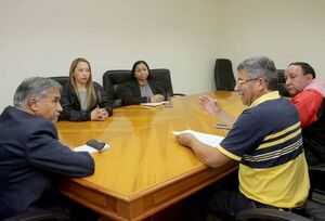 Ministro Ramírez Candia dialogó con representantes de la Coordinadora de víctimas de afectados en casos relacionados a pagarés