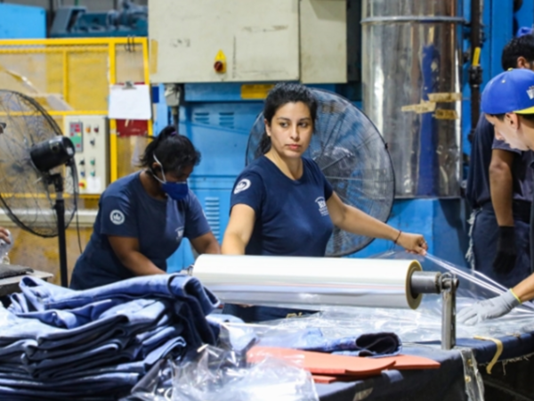 Exportaciones maquiladoras impulsan crecimiento industrial paraguayo