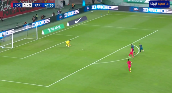 Versus / ¡Falló el goleador! La increíble chance que perdonó Ronaldo Martínez ante Corea del Sur