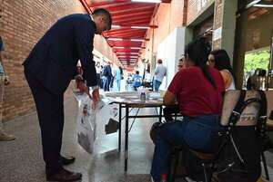 A un mes de las elecciones en Derecho UNA: autoridades denuncian que no pueden asumir  - Nacionales - ABC Color