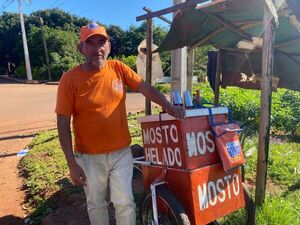 La venta de mosto revive en Encarnación durante los días calurosos 