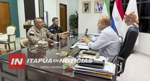 GOBERNADOR DE ITAPÚA RECIBIÓ AL NUEVO DIRECTOR DE POLICÍA DEPARTAMENTAL