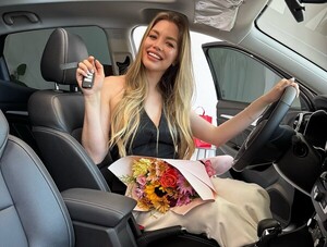 Popular / ¡Apénami... Esta Miss estrenó un 0Km!
