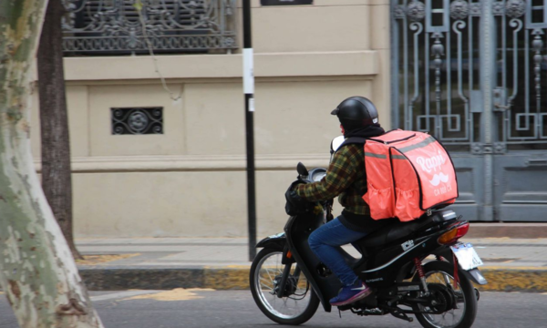 PMT de Asunción anuncia operativo para sancionar a quienes circulan en contramano, deliverys en la mira - OviedoPress