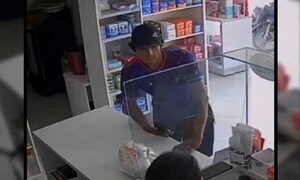 Hombre pidió recarga millonaria para apuesta deportiva y se escapó sin pagar – Prensa 5