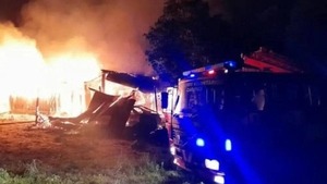 Coronel Oviedo: con «bomba molotov» incendiaron la casa de un septuagenario