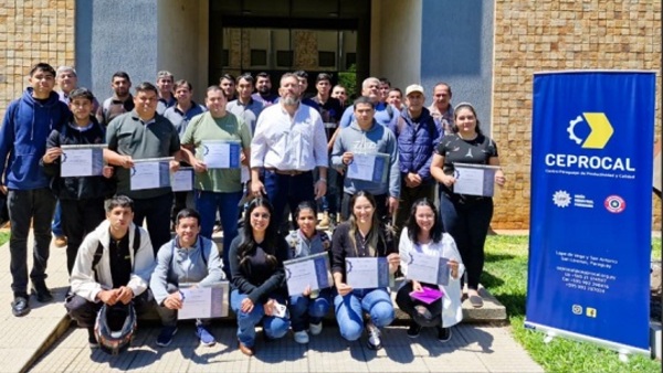 Paraguay busca reducir la brecha laboral técnica y digital