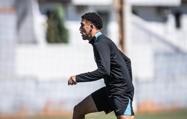 Olimpia: ¿línea de 3 zagueros para el Superclásico?