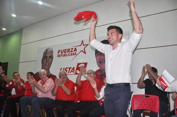 Carlos Viveros pide protección internacional y promete revelar vínculos del poder